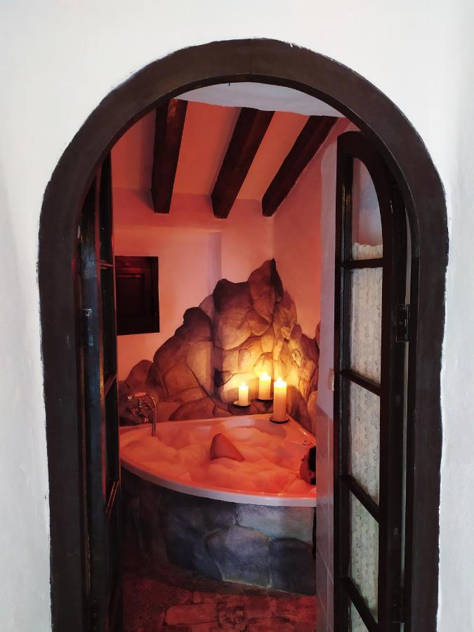 El escondite de Martina, Casa Rural Romántica Setenil De Las Bodegas Esterno foto